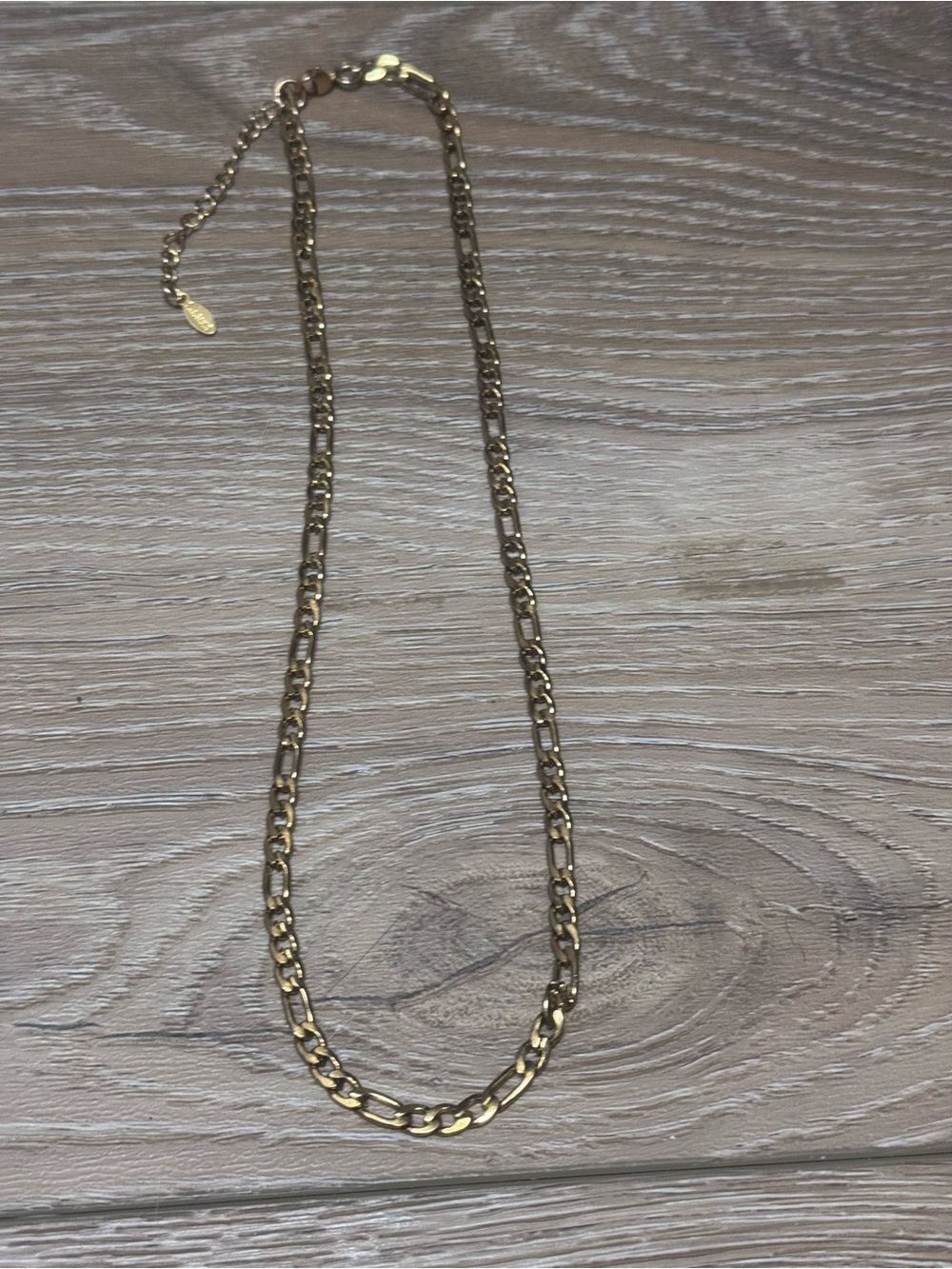 Elegant stainless steel Gold tone Figaro-Link Necklace for Women. 9” NEW